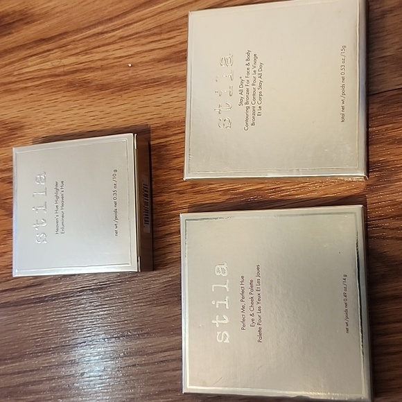 Stila Bundle - Picture 3 of 3
